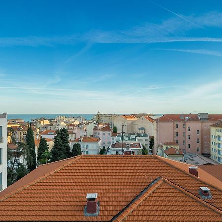 La Fabrique à Poupées Acomodação com café da manhã Menton Exterior foto