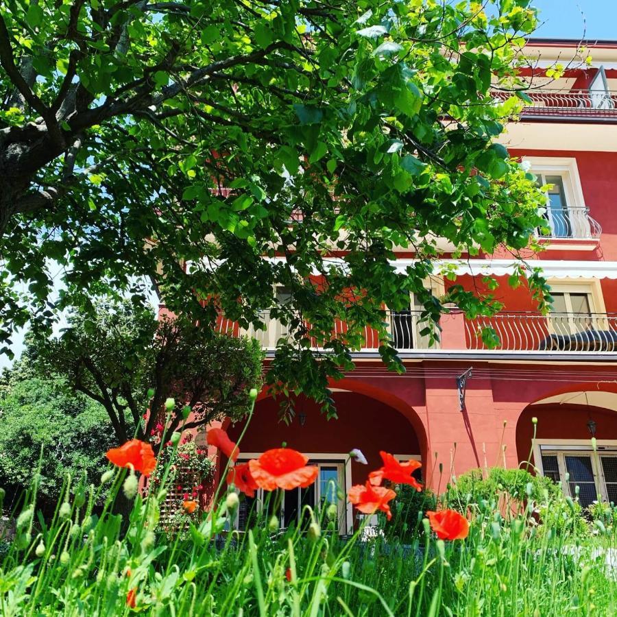 La Fabrique à Poupées Acomodação com café da manhã Menton Exterior foto
